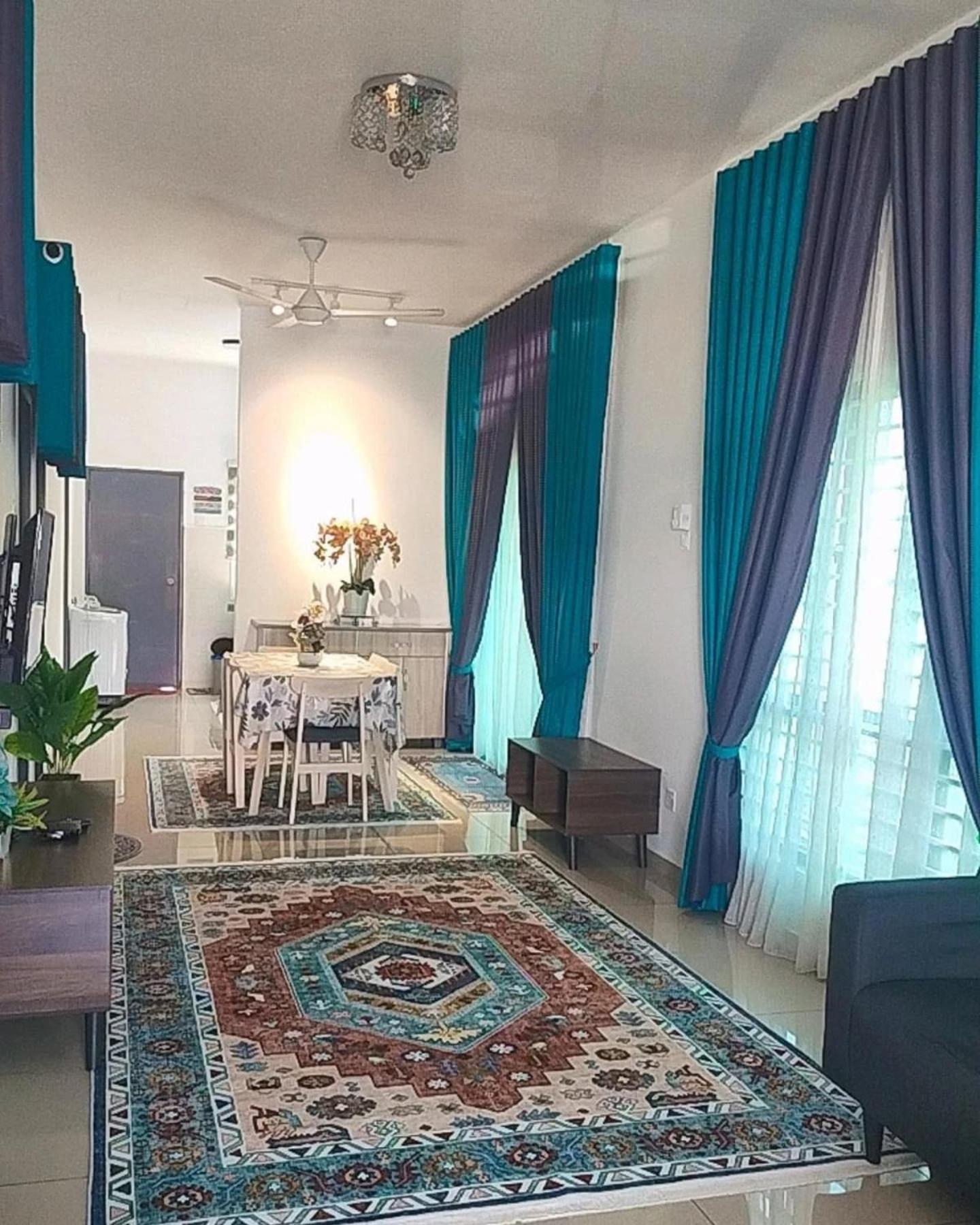 Aiman'S Rose Homestay Teluk Panglima Garang Esterno foto